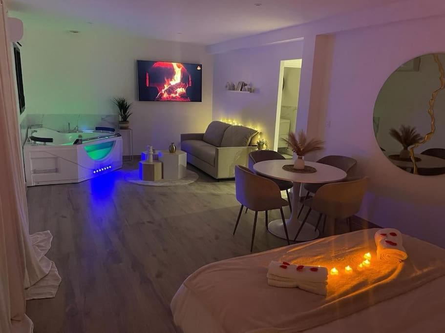 Love Room - Cocon Room - Toulon - Ollioules Exteriör bild