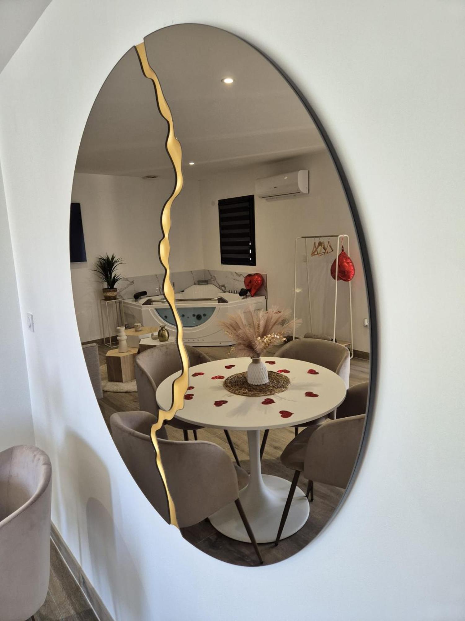 Love Room - Cocon Room - Toulon - Ollioules Exteriör bild